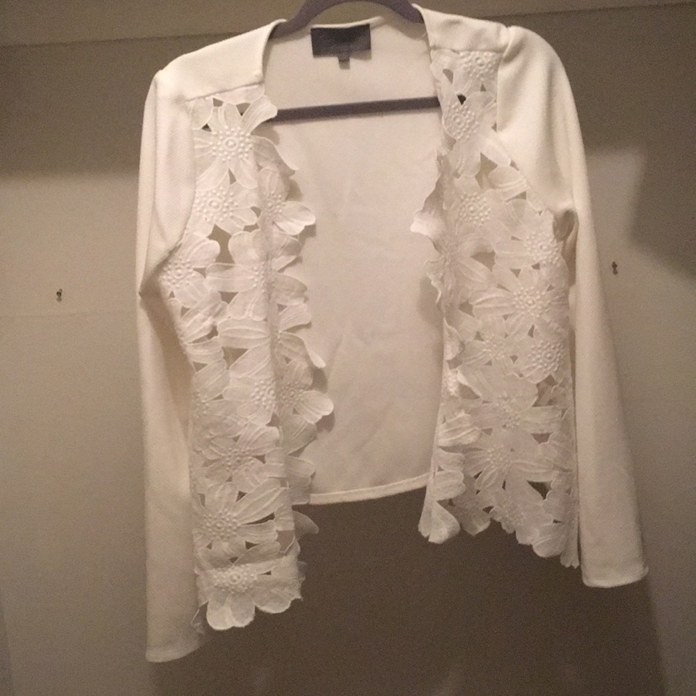 Anthropologie embroidered white long sleeve jacket